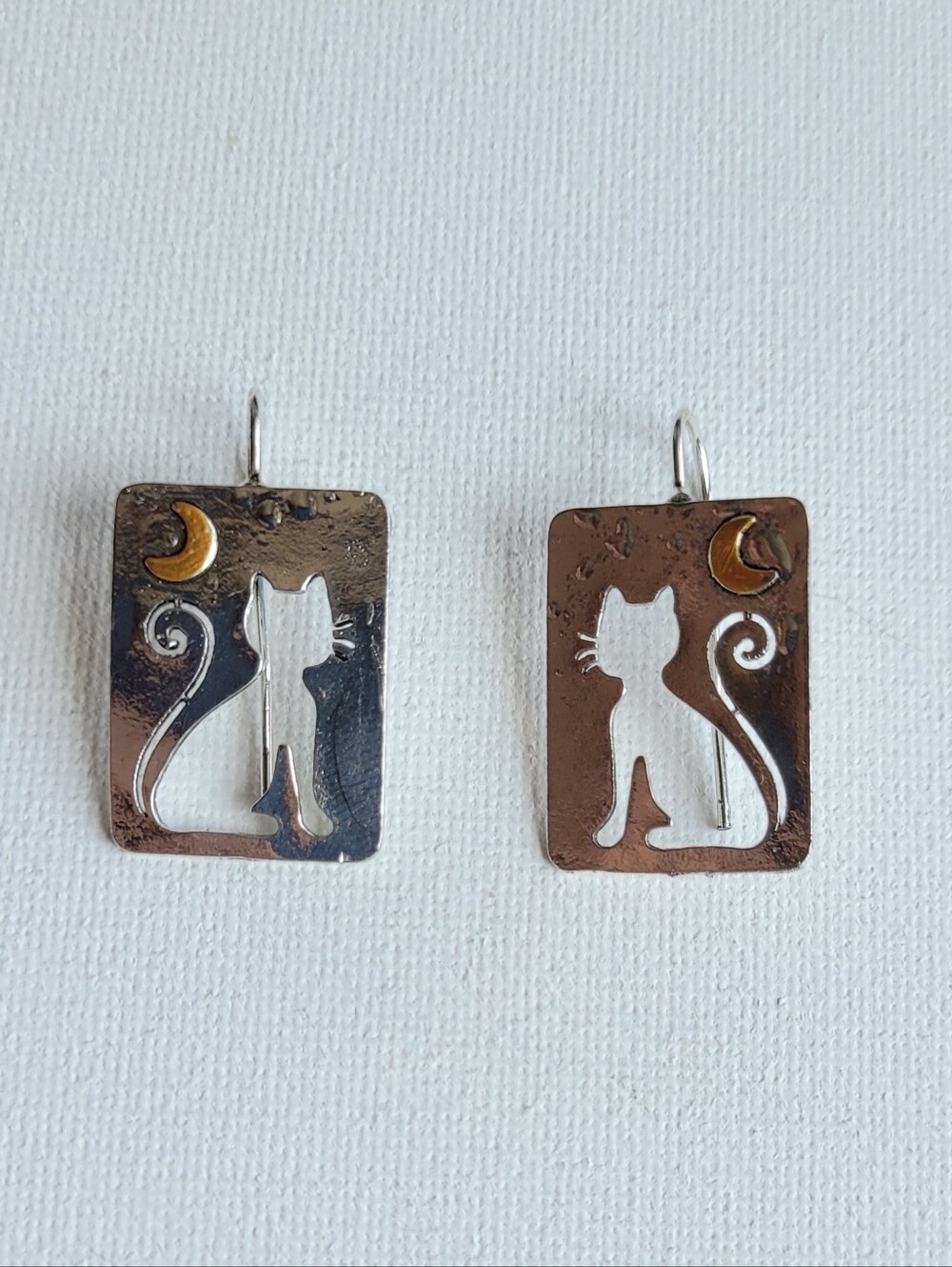 Silver Hallow Cat Moon Pendant Earrings - Two-Tone Silver Gold NWOT Halloween